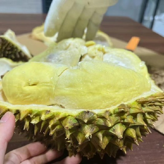 佛山金枕榴莲肉厚到让你一口气吃到爽出肉率高，皮超级薄肉厚核小