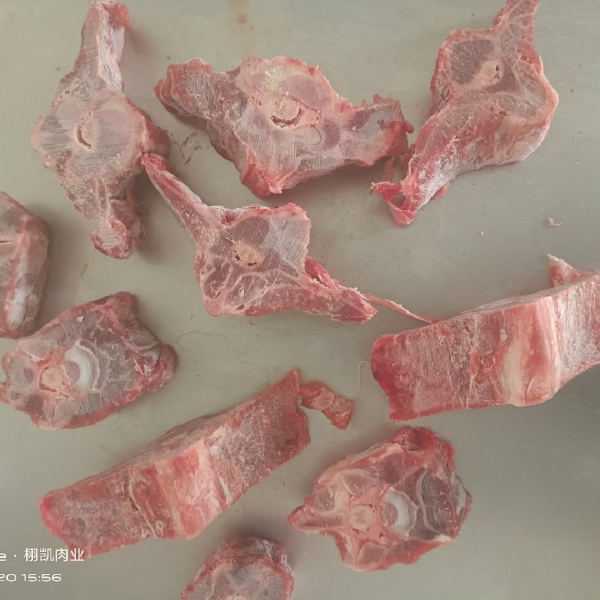 加肉大羊脊骨   满肉的