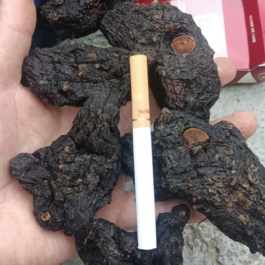 望谟县黄精，九蒸九晒黄精，味甘甜