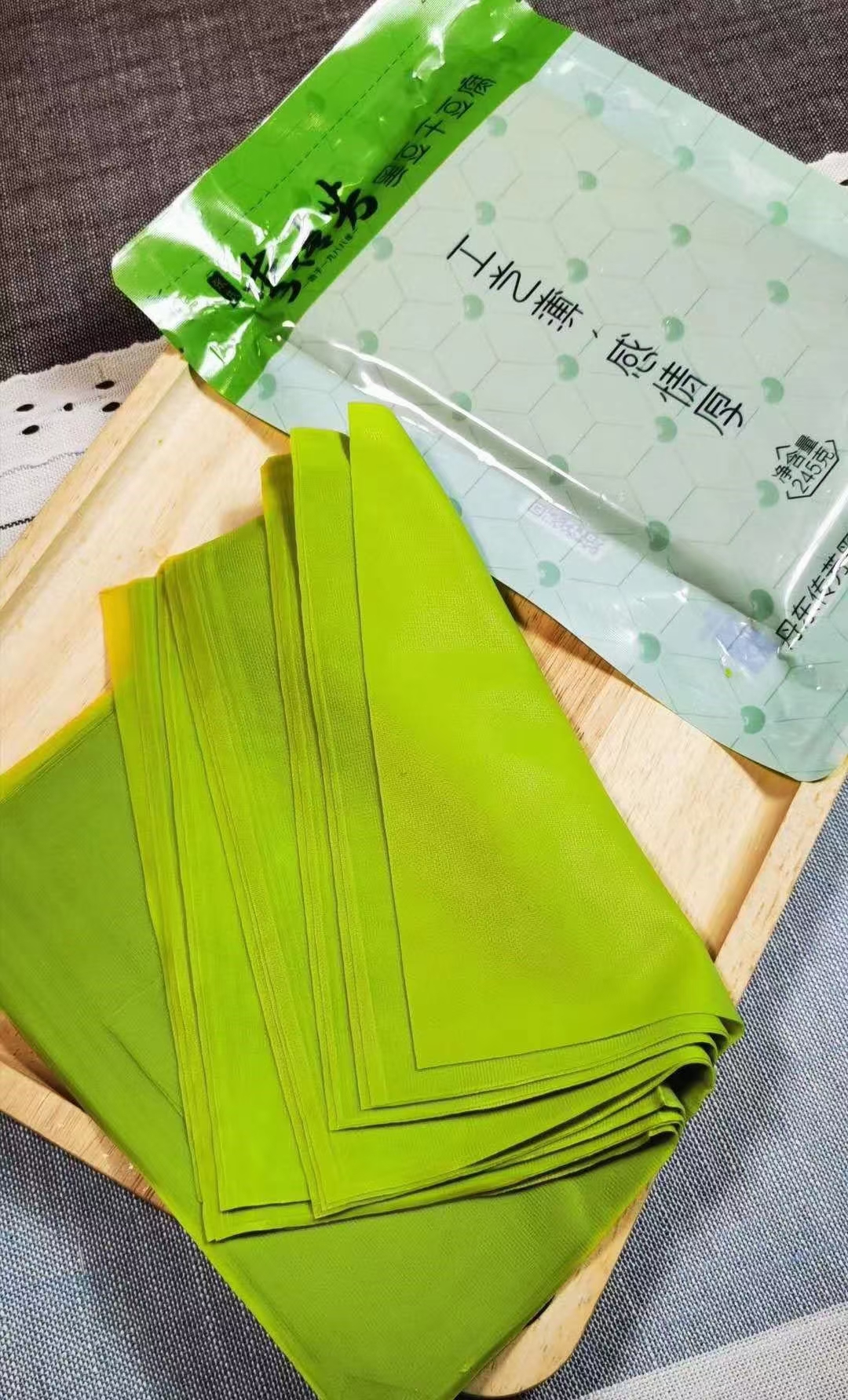 黑豆干豆腐皮（干豆皮）245g/袋，6袋中通冷冻包邮！