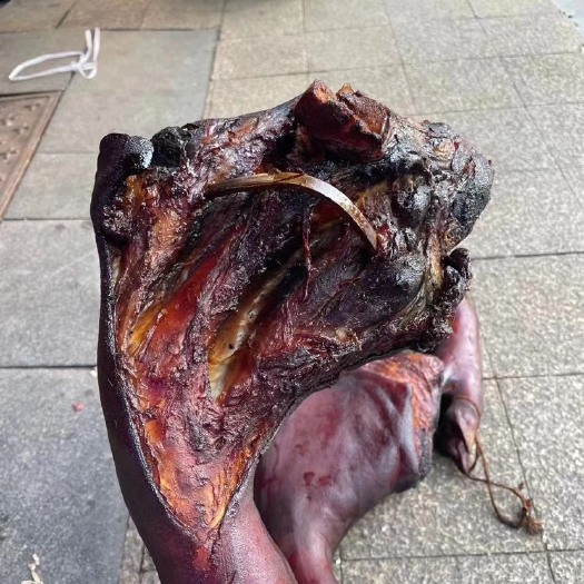 重庆市烟熏腊猪脚后开衩（门市、展会、摆摊、饭店、餐馆等可供可用）