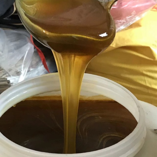 太白县高山土蜂蜜