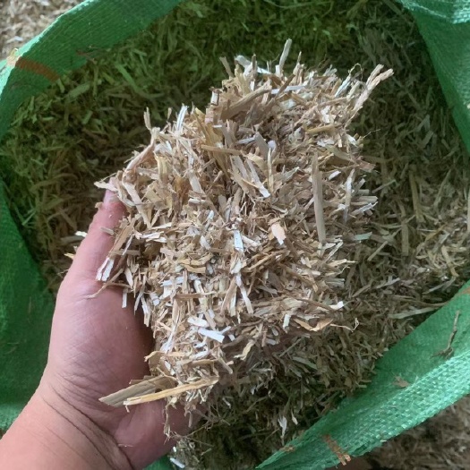 商南县牛厂清场，库存当季小麦秸秆原草赔钱出手转让