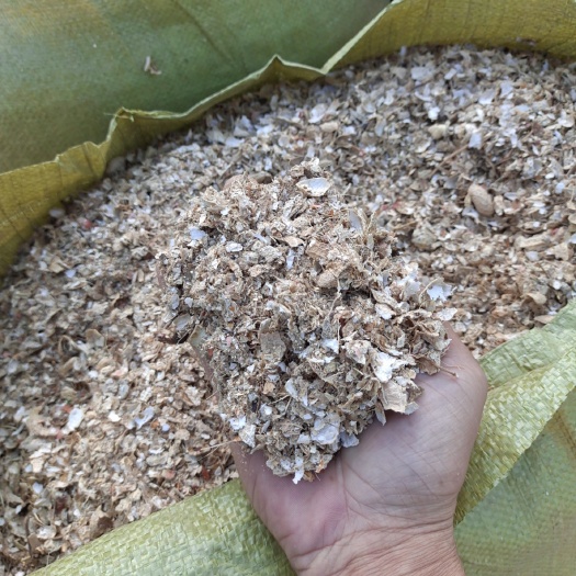 灵寿县花生壳 花生壳粉 喷浆花生壳粉 饲料原料