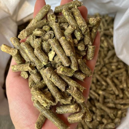 正阳县花生秧熟化颗粒
