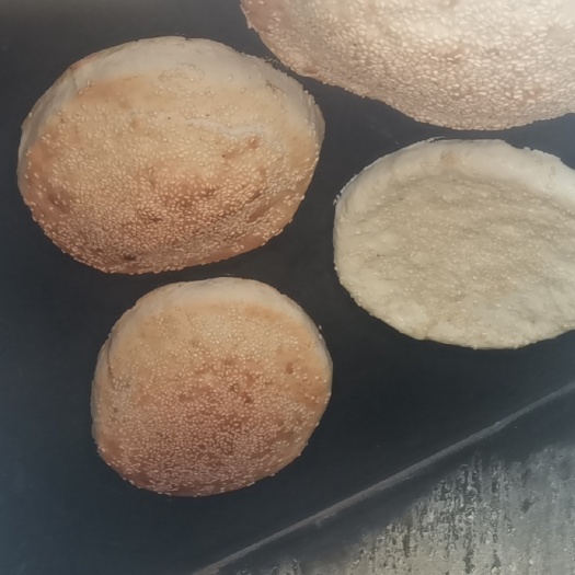 魏记果木炭吊炉烧饼