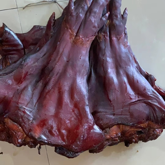 重庆市烟熏开边腊猪脚