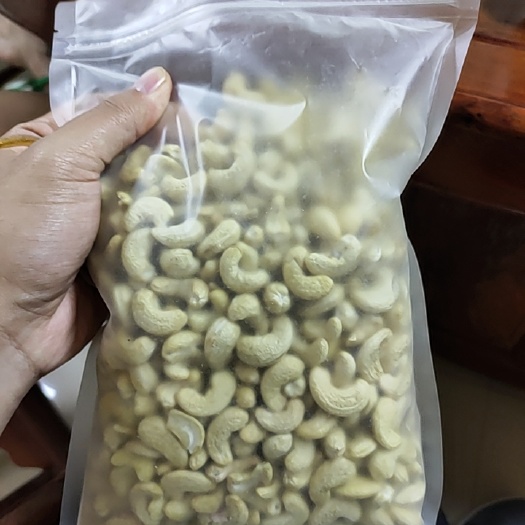 东兴市无壳原味腰果