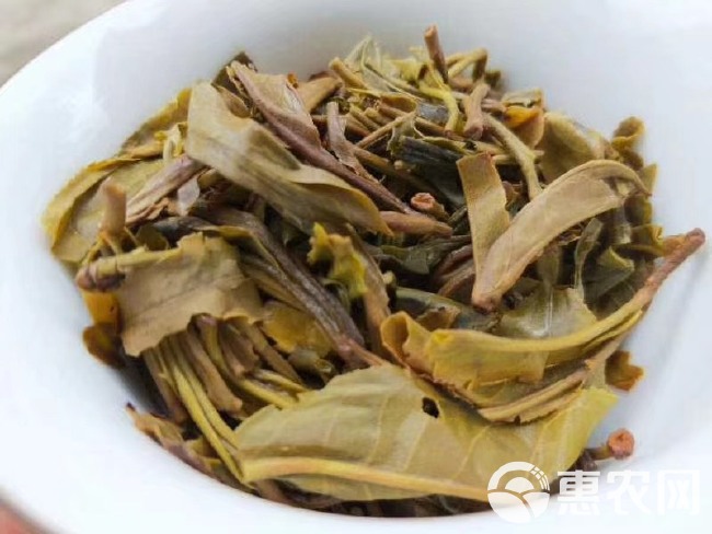 云南普洱茶批发250克茶砖古树普洱茶生茶