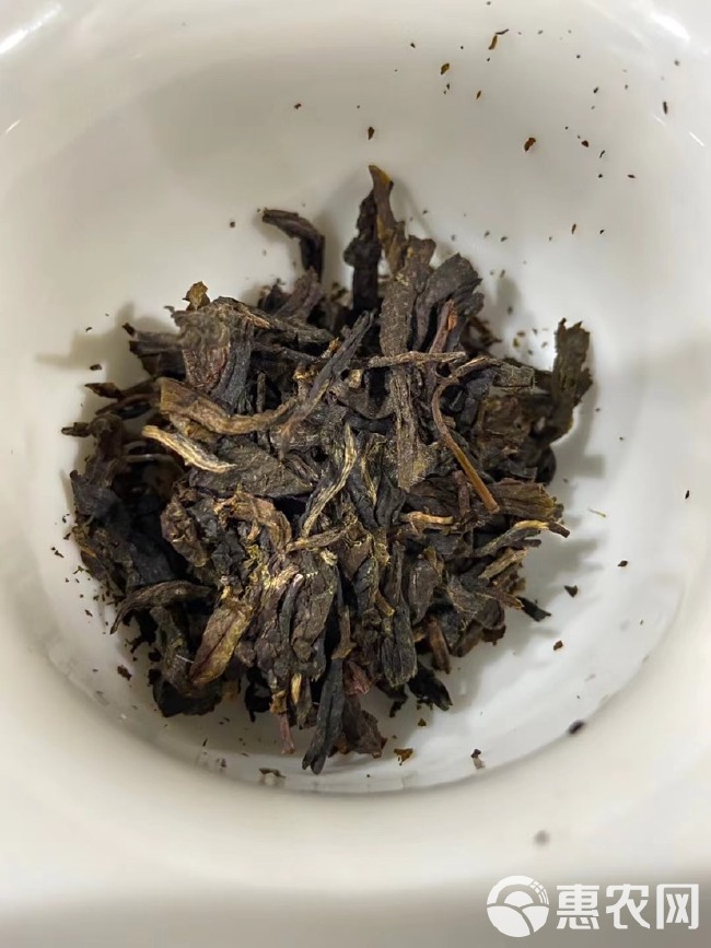 云南普洱茶批发250克茶砖古树普洱茶生茶