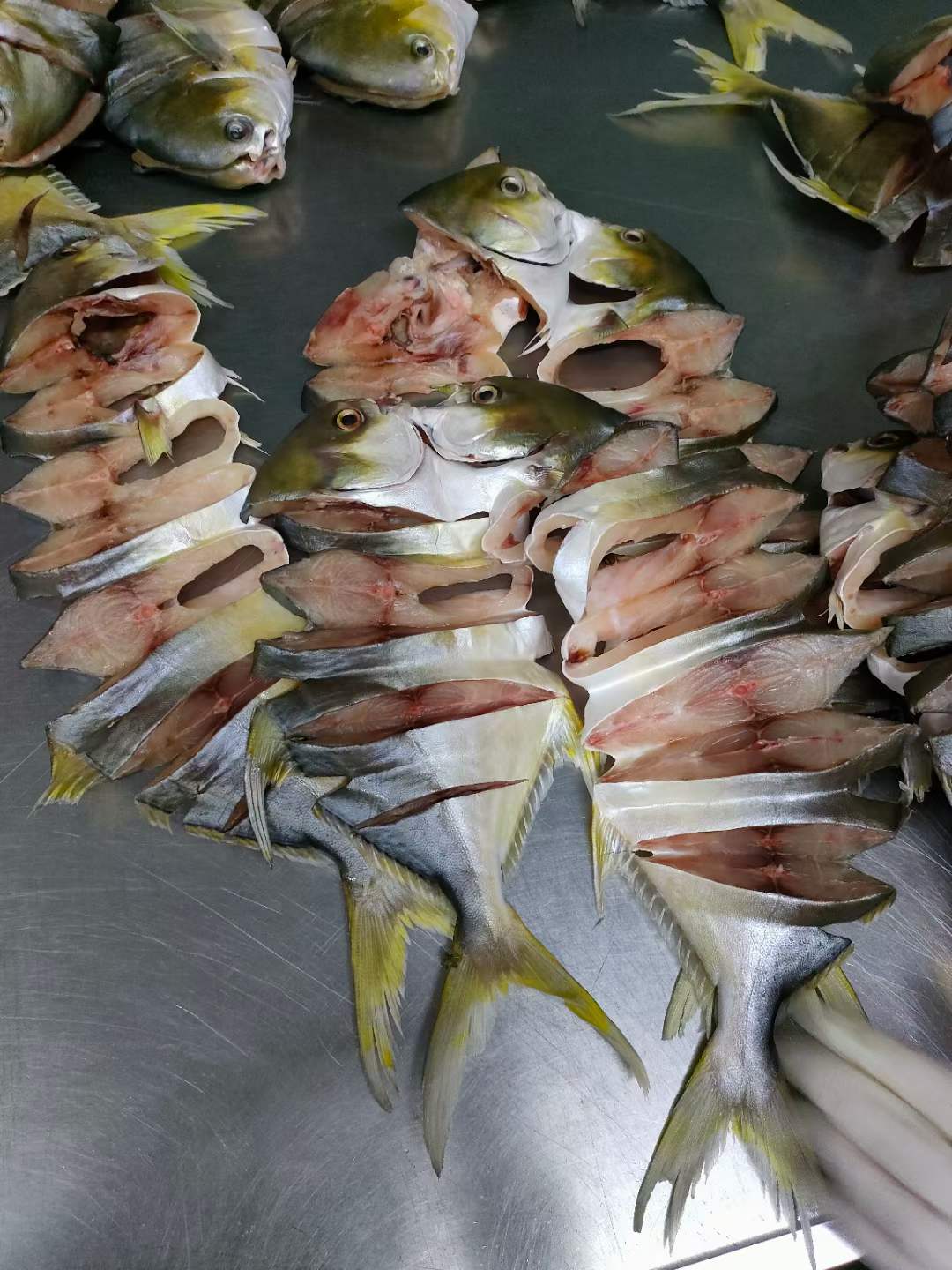 金鲳鱼 一夜呈 切段连体 腌制 预制菜 适合餐厅饭堂家庭