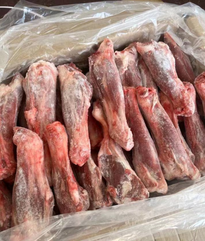羊副产品，羔羊前腿，羊骨，8量左右一个，肉嫩适合电商团购烧烤