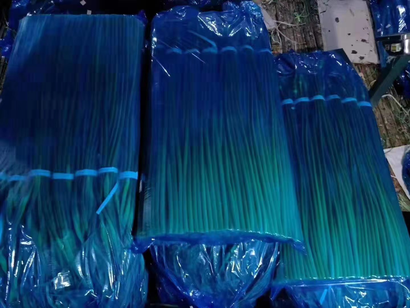 冷库绿帽蒜薹大量现货供应，