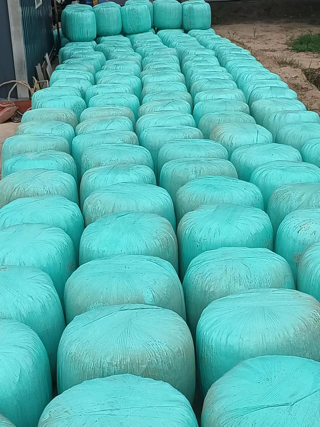 黄储饲料玉米秸秆，园包黄储草料打包