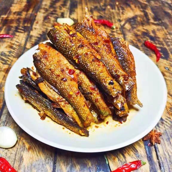 香辣手撕鱼5斤/袋，去头去内脏，工厂直销地摊产品