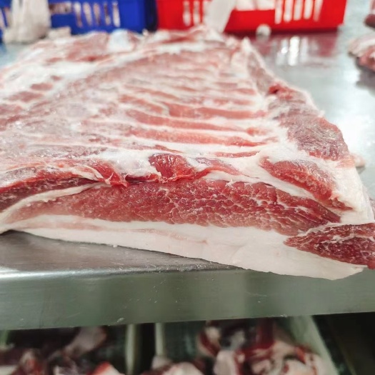 肥猪带皮五花肉
