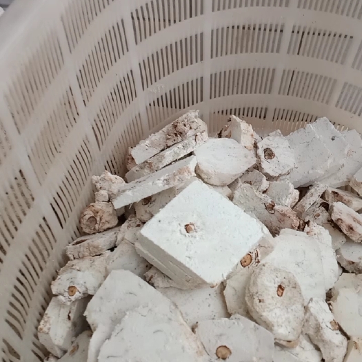金寨县茯苓统丁、中心丁、价格优势、品质保证、自产自销、量大优惠多。
