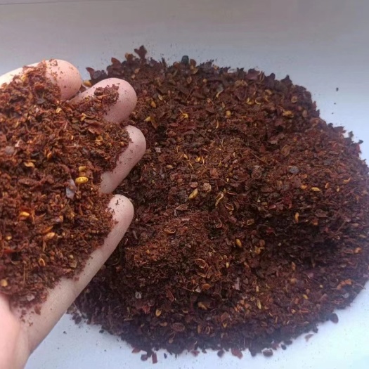 正定县辣椒油渣，高蛋白，粉碎和不粉碎，蛋白1肪18，货量充足。