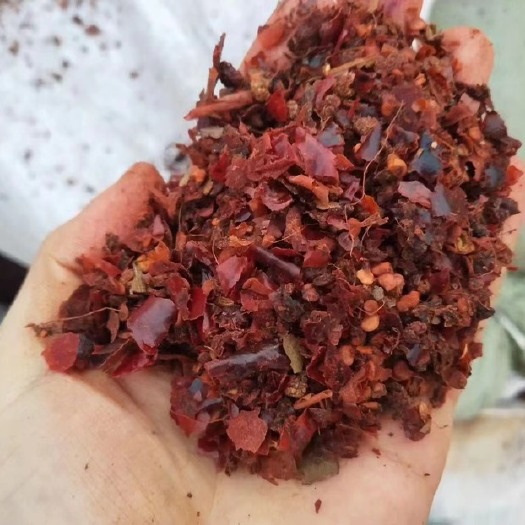 石家庄辣椒油渣，蛋白10，脂肪18，水分12，诚信经营，欢迎咨询！