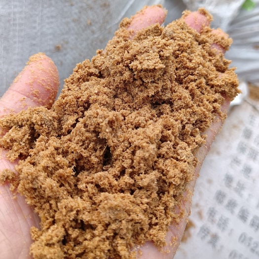 四会市食品厂提取玉米、大米、麦芽汁液后的混合物，玉