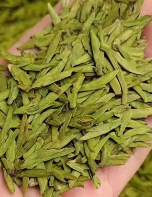 淳安县今年的新茶上市啦，一手货源，（40多年的老茶农）没有中间商赚