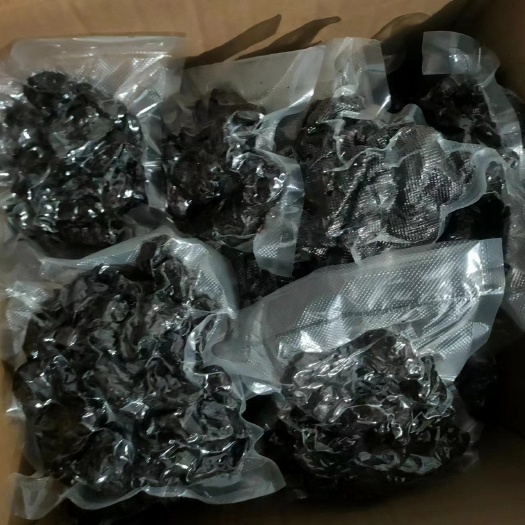 仁寿县制黄精，九蒸九制黄精。