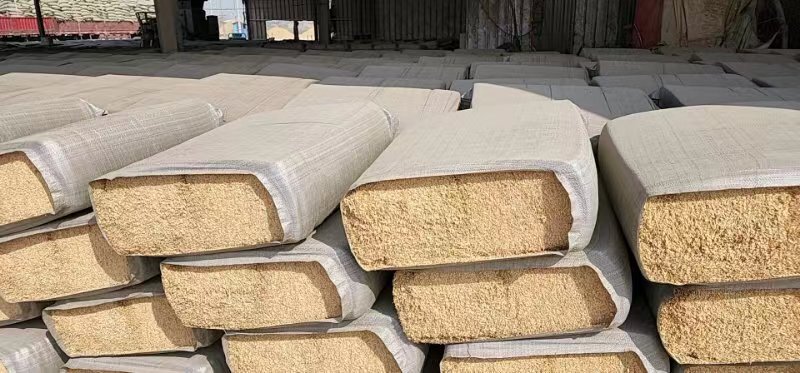 鱼台县压缩稻壳，厂家直供 养殖垫料  量大优惠