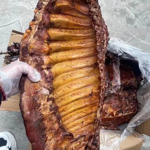 重庆市烟熏腊通排（一手工厂 平台摆摊展会供应常年不断货）