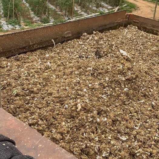 湛江自家鸡场鸡屎，量足、价格实惠，有需求者欢迎来撩[玫瑰][玫瑰