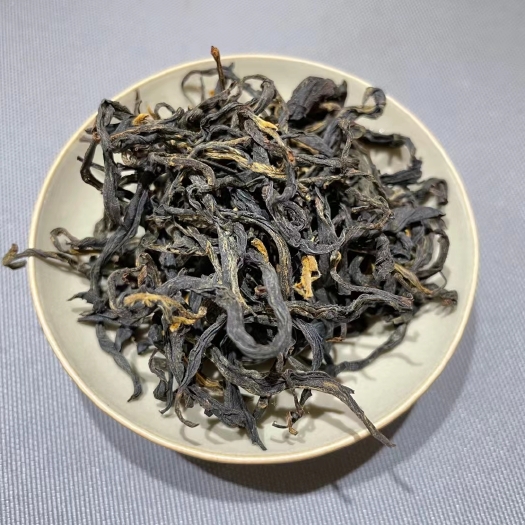 凤庆县古树红茶