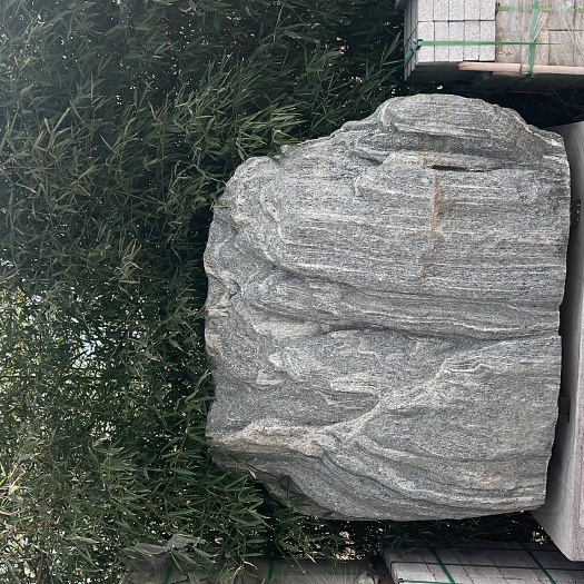 东平县泰山石