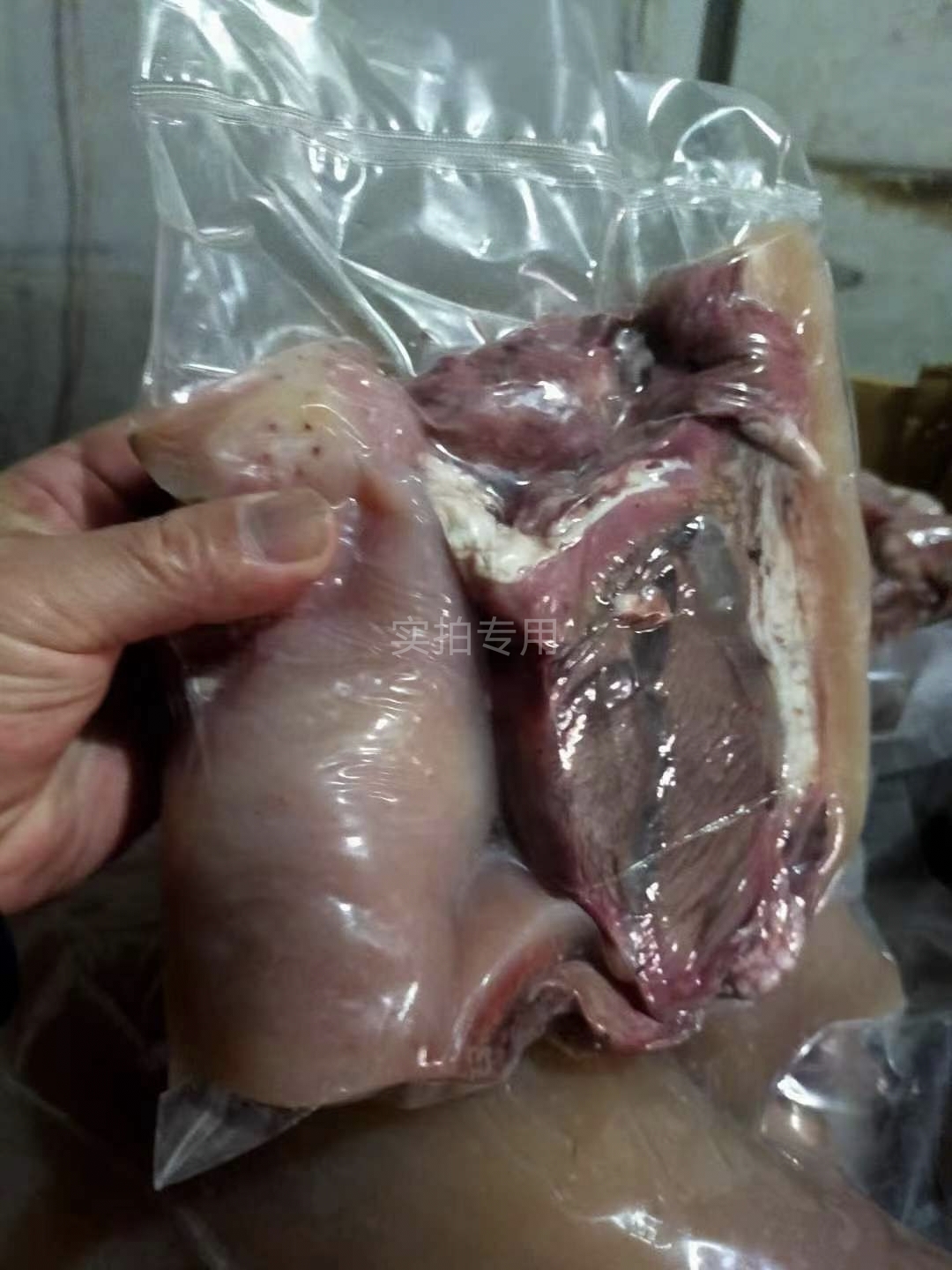 阳信县熟牛头肉，牛头肉切块，切片。适用于餐饮店，熟食店