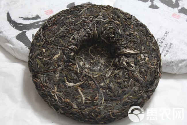 2023年昔归早春300年古树茶饼200克