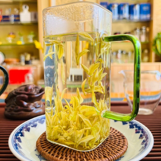 淮安鲜如鸡汤的头采安吉白茶