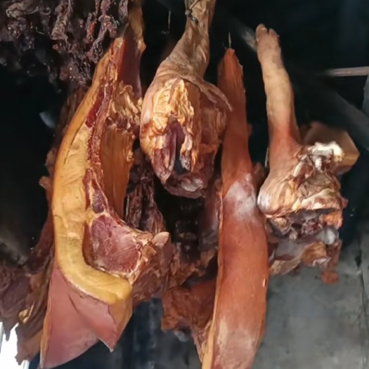 马关县云南特产腊猪脚 腊排骨