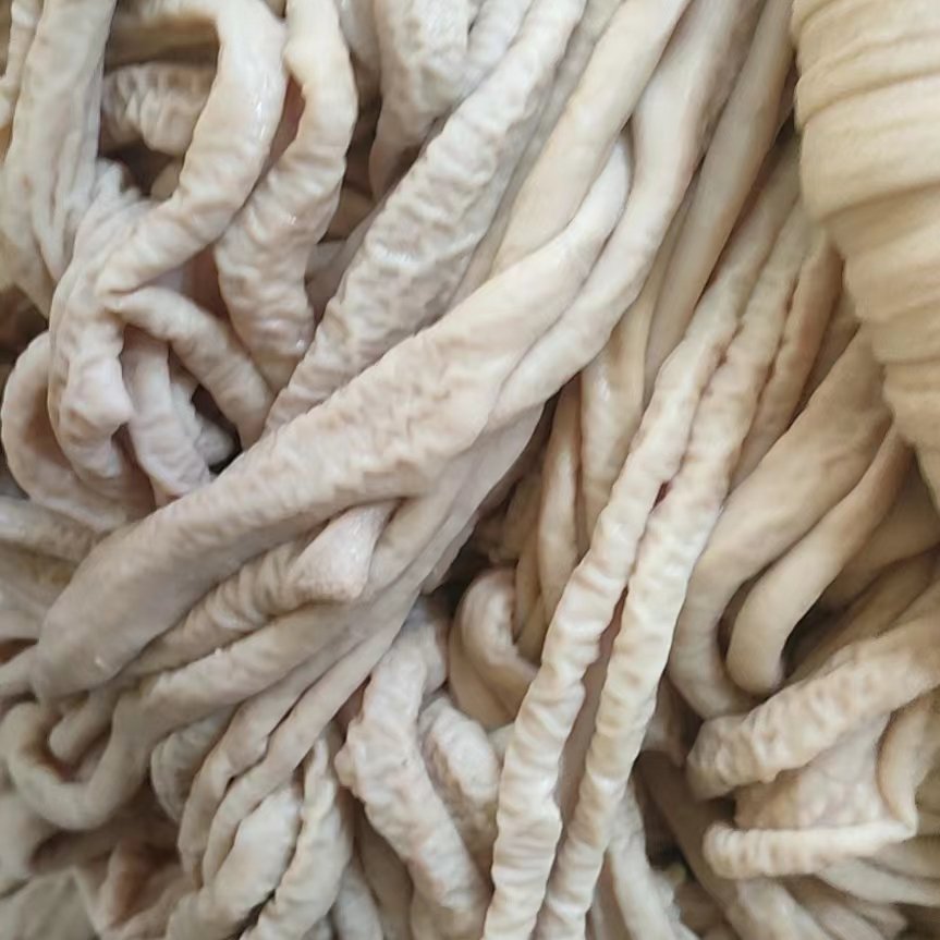 捆肠，原肠卷，猪小肠加工而成，带油，具有韧性足，口感好的特点