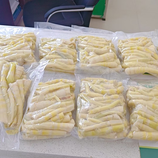 镇巴县竹笋，新鲜竹笋木竹笋高山绿色食品，秦岭深山原始森林木竹笋