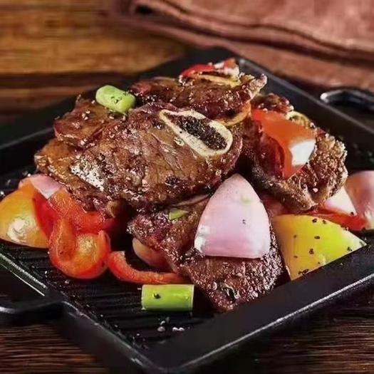 阳信县黑椒口味牛仔骨，本厂大量生产，货源充足，全国发货，需要联系。