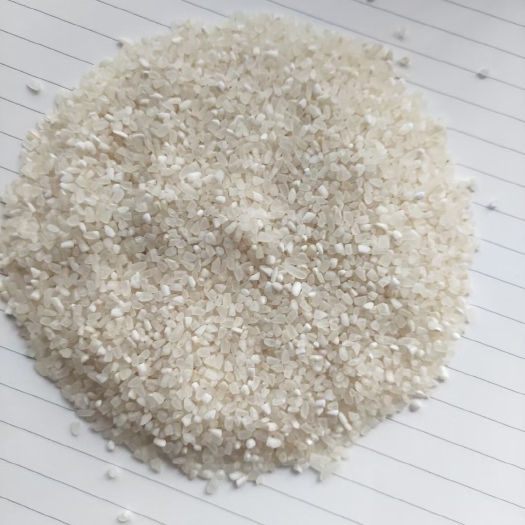 佳木斯饲料碎米，磨米碎，毛碎，普碎，混合碎