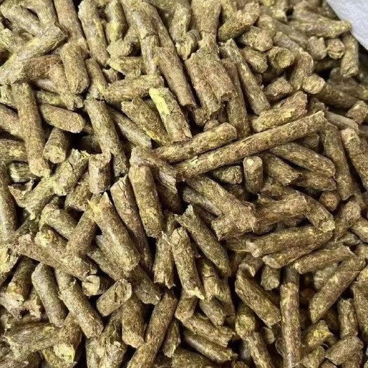正阳县花生秧颗粒，纯花生秧加工，牛羊马饲料