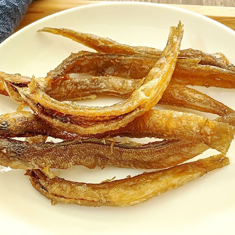 泥鳅展会地摊油炸泥鳅干干泥鳅油小鱼干干鱼