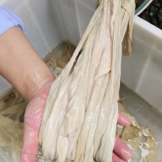 郑州羊拐肠，解冻后实拍，干净无油，大量现货，价格优，量大可议价。