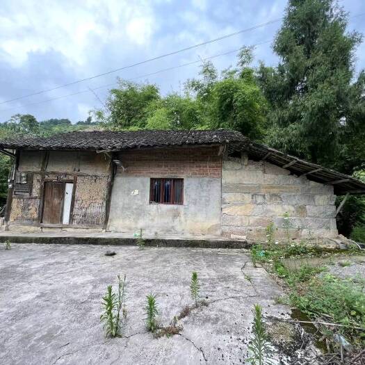 重庆市长寿区100平民房出zu