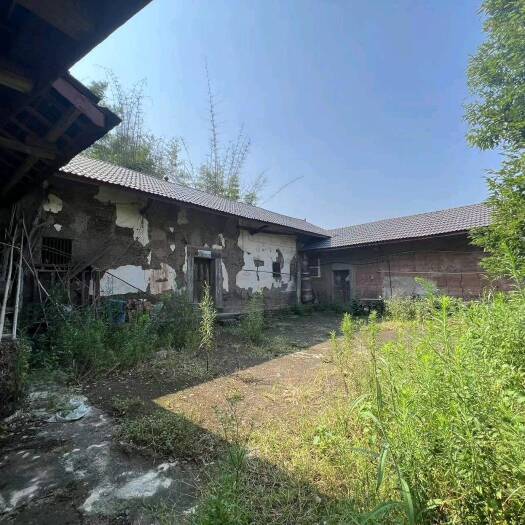重庆市壁山区300平四合院出zu