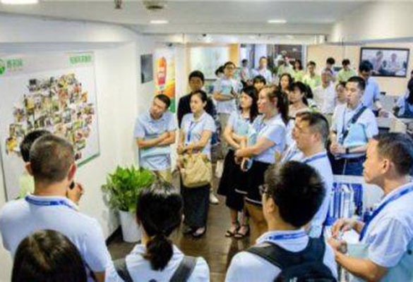 中国国际电子商务中心培训学院专家团队考察惠农网