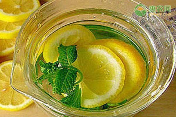 柠檬水的正确泡法，泡柠檬水需要注意什么？