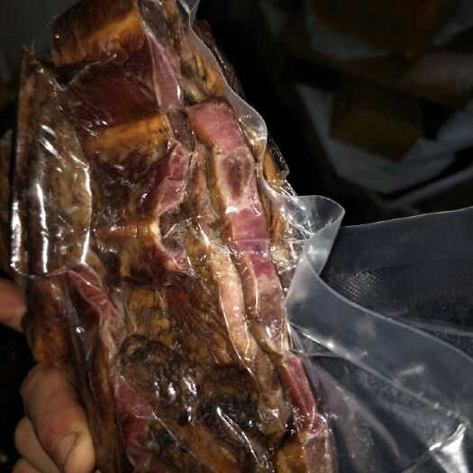 奉节四川重庆奉节烟熏腊排骨农家自售咸排骨远方道肋排