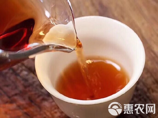 碎银子也简称茶化石、是一种高端普洱熟茶！