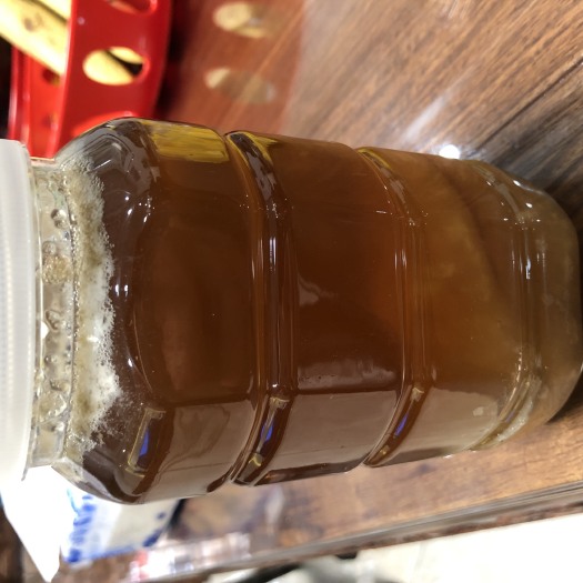 云霄县黑蜂蜂蜜 塑料瓶装 一瓶两斤，卖的是良心！