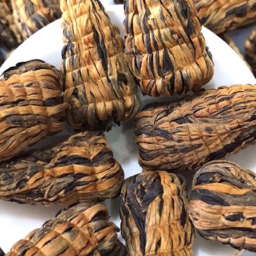 安溪县 滇红宝塔红茶 全手工编织而成的宝塔红茶。不易碎，方便携带，茶